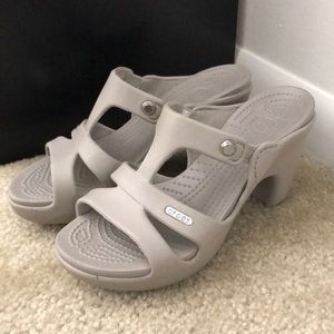 Crocs Cyprus sandals heels grey